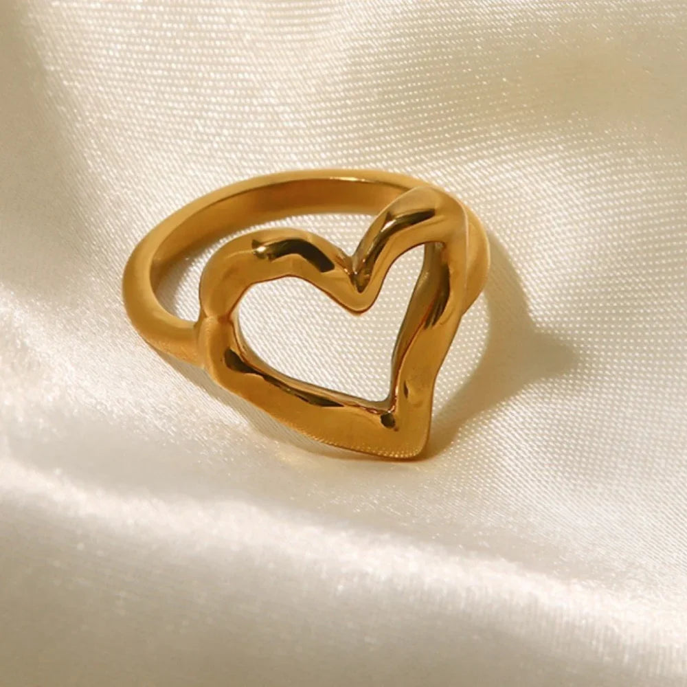 Rosalind Heart Ring