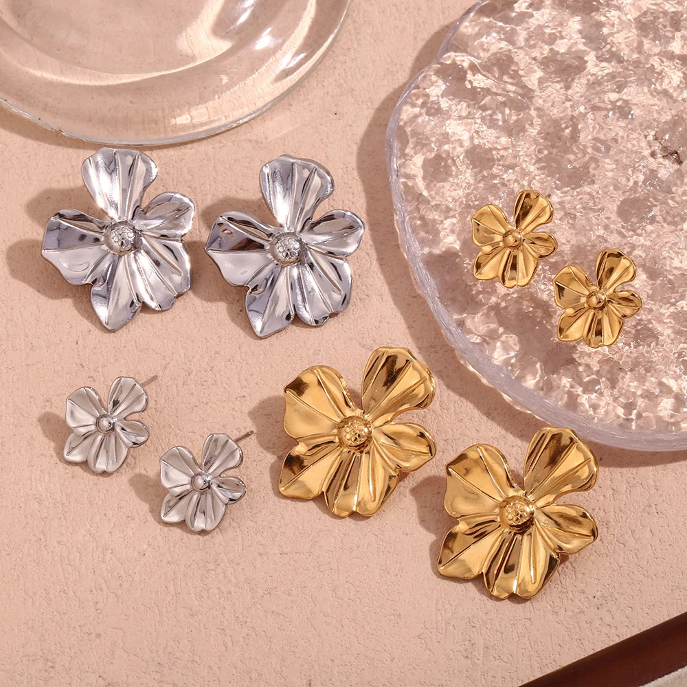 Piper Flower Stud Earrings