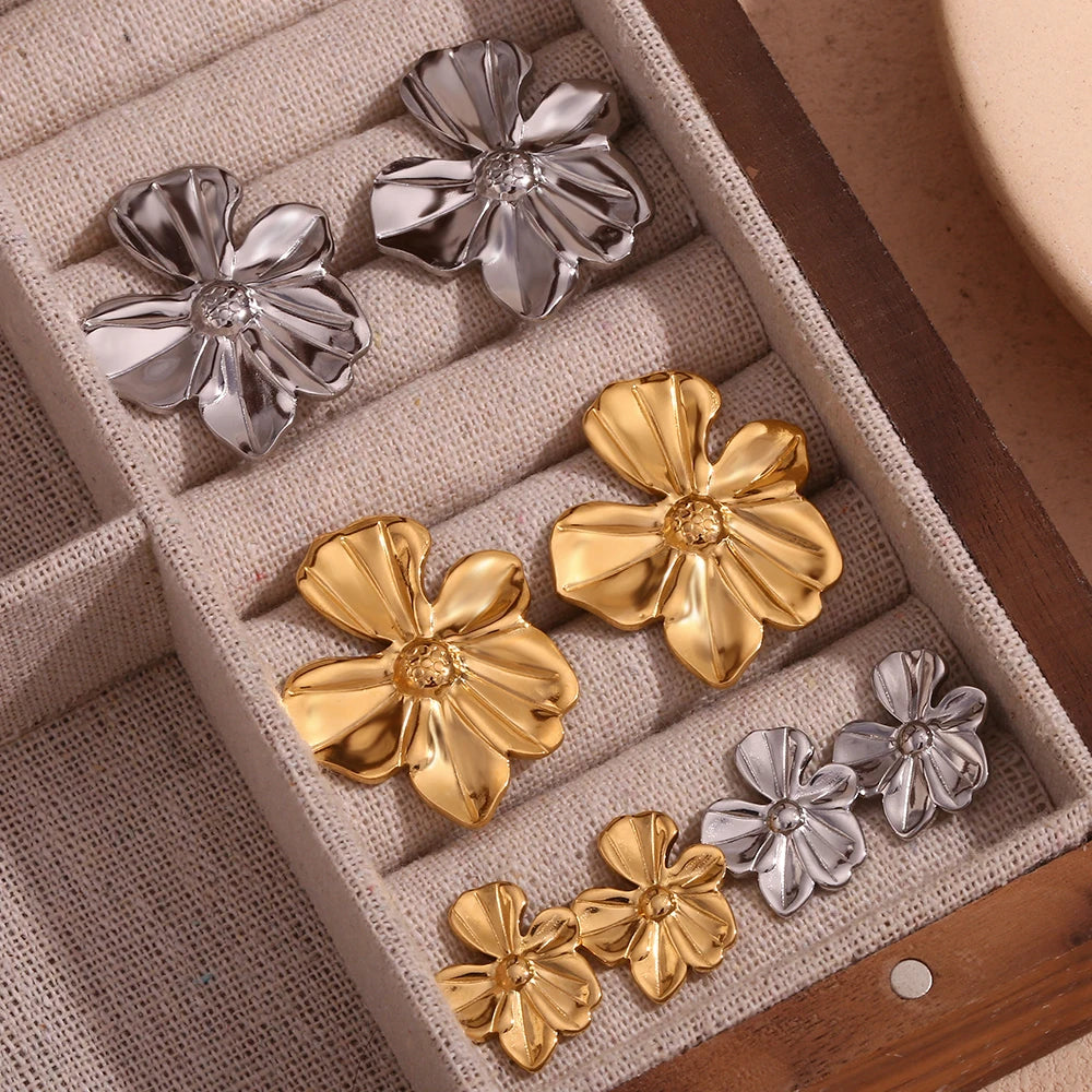 Piper Flower Stud Earrings