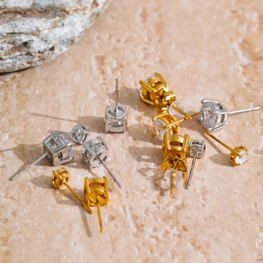 Poppy Diamond Stud Earrings Set