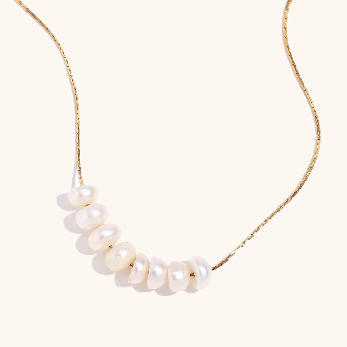 Poppy Pearl Necklace